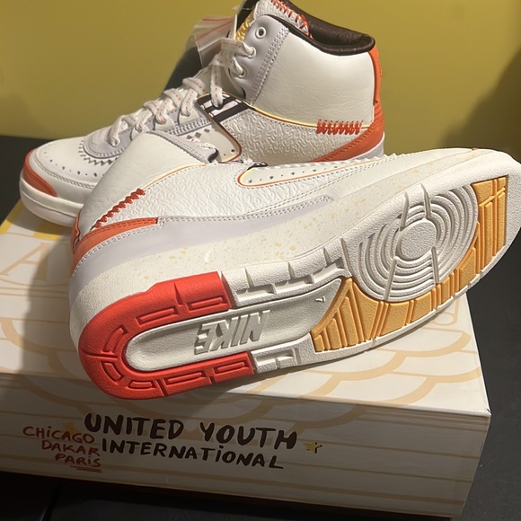 BRAND NEW SPECIAL EDITION MAISON CHATEAU ROUGE RETRO JORDAN 2 NWT - Picture 12 of 17